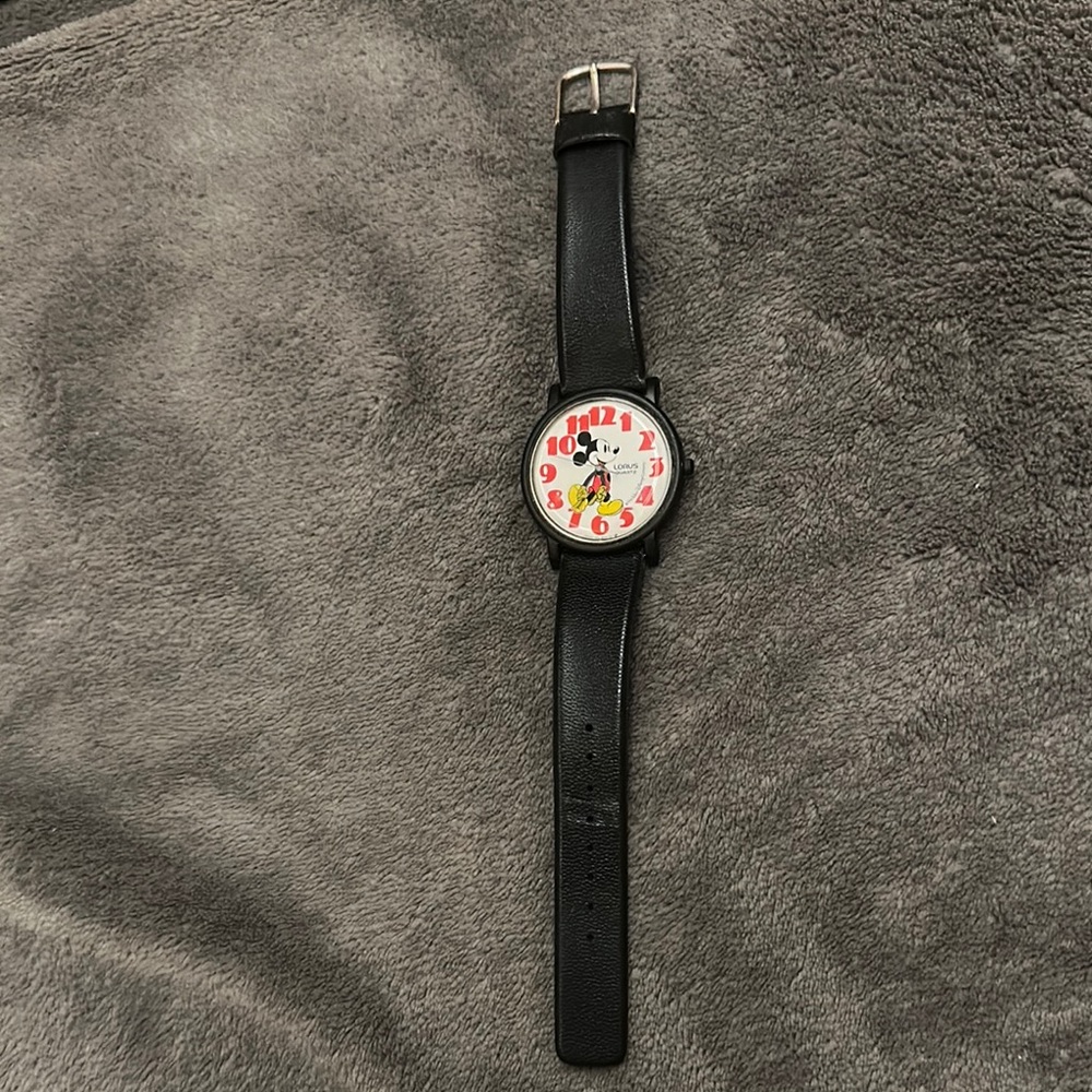 Lorus Mickey Mouse Kids Black Watch Needs new battery Good condition